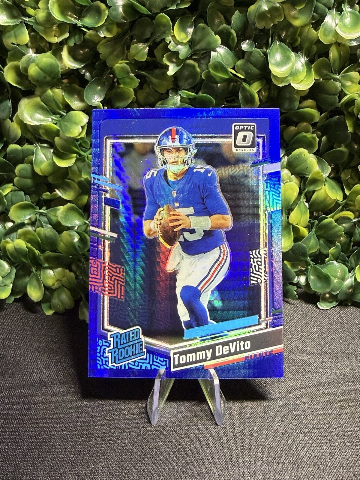 2023 Panini Donruss Optic - Rated Rookie Tommy DeVito #280 Blue Hyper Prizm (RC)
