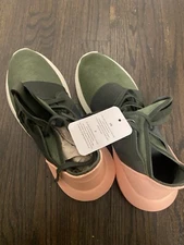 adidas Tubuler Defiant Womans Size 6.5 New Peach And Green INB