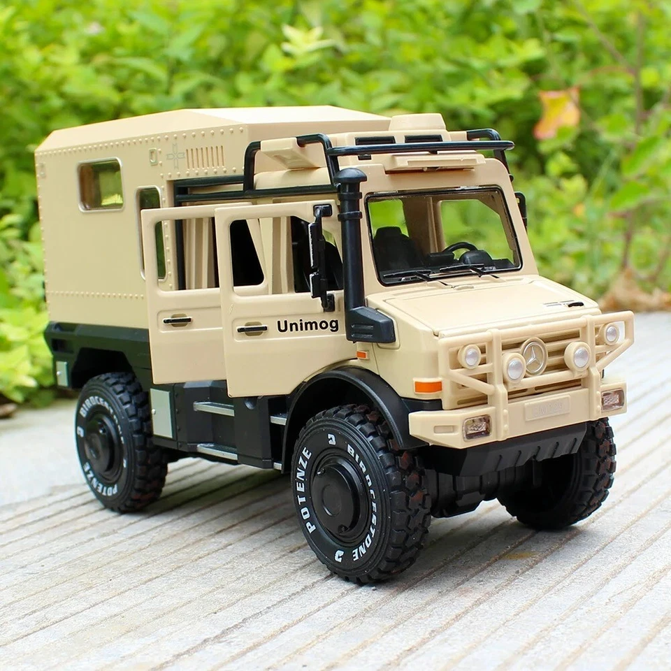 1/32 UNIMOG U4000 Touring Car Vehicle Diecast Model Truck Sound Light Kids Toys - Image 2 of 4
