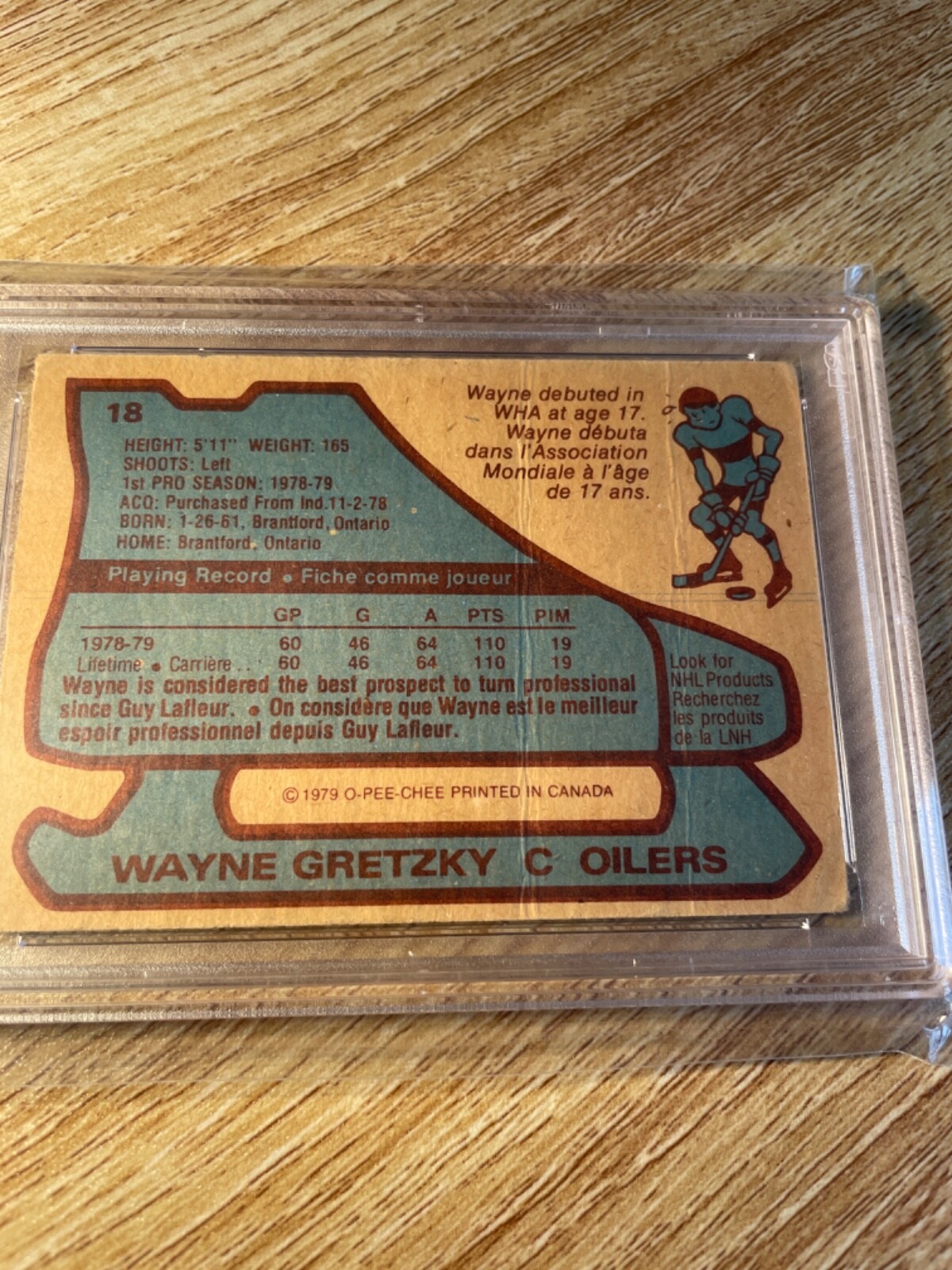 1979 o-pee-chee wayne gretzky #18 psa-1.5 and oilers emblem #82 psa-6 view 4