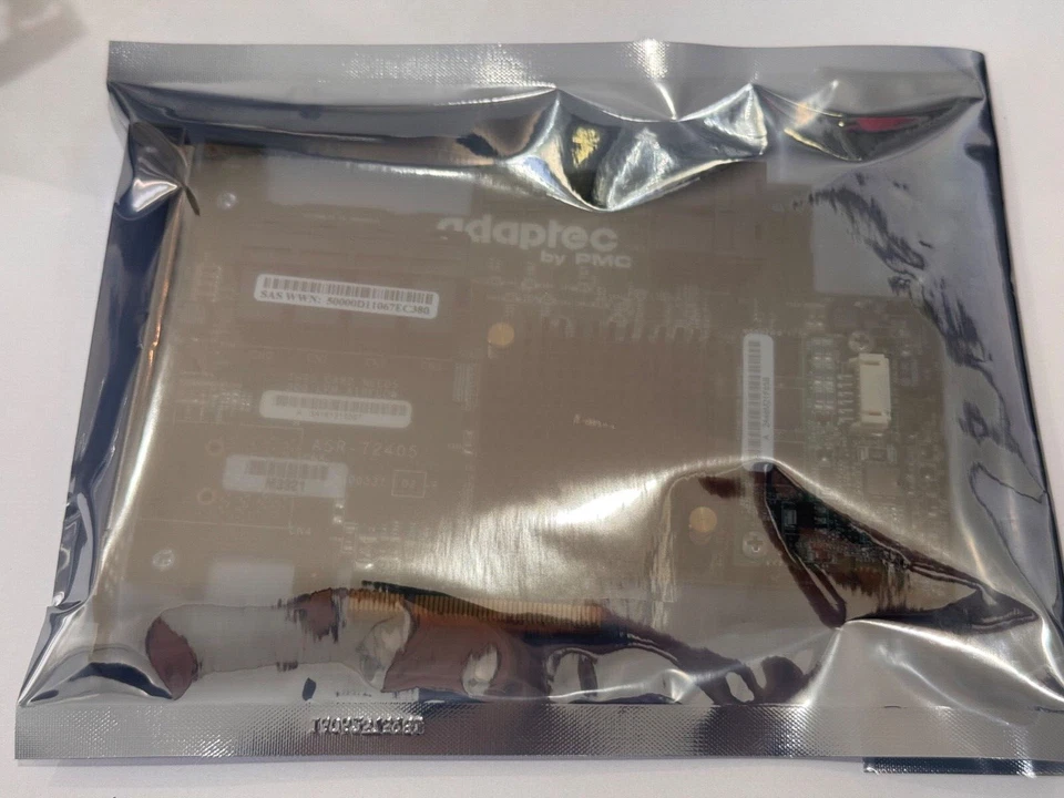 Adaptec ASR-72405 24-Port 1GB Cache 6Gb/s SAS SATA PCIe-3 RAID Controller Card - Image 3 of 3