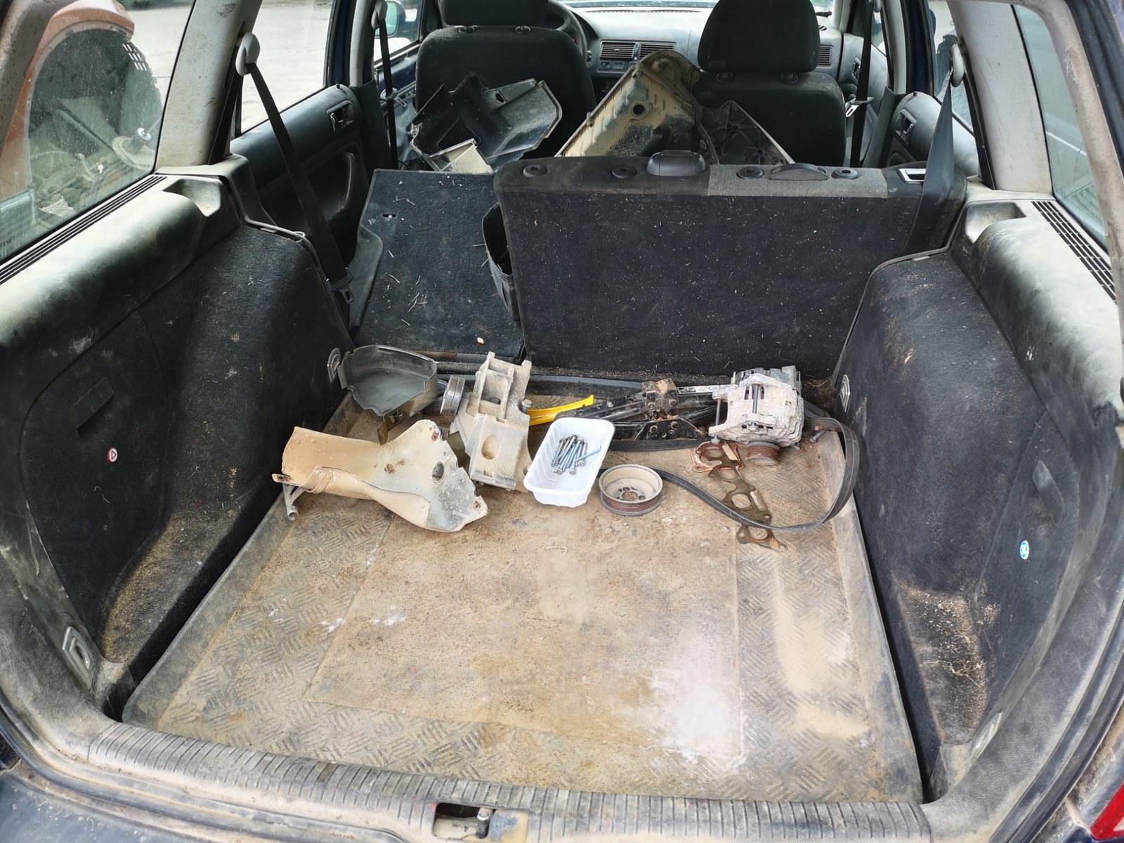 Volkswagen Golf 2003 Ignition Coil r0401s00400, 0084251417 u5002 #1660182-77