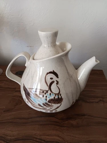 Vtg Red Wing Bob White Quail Tea or Coffee Pot -6 cup No Chips!