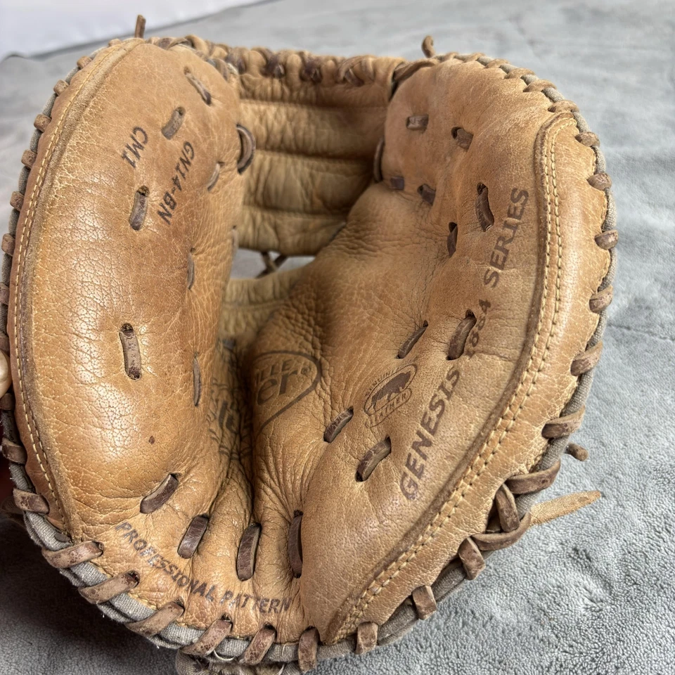 Rawlings Genesis GNL-BN Catcher’s Mitt – Professional Pattern 33.5” Left hand - Image 2 of 4