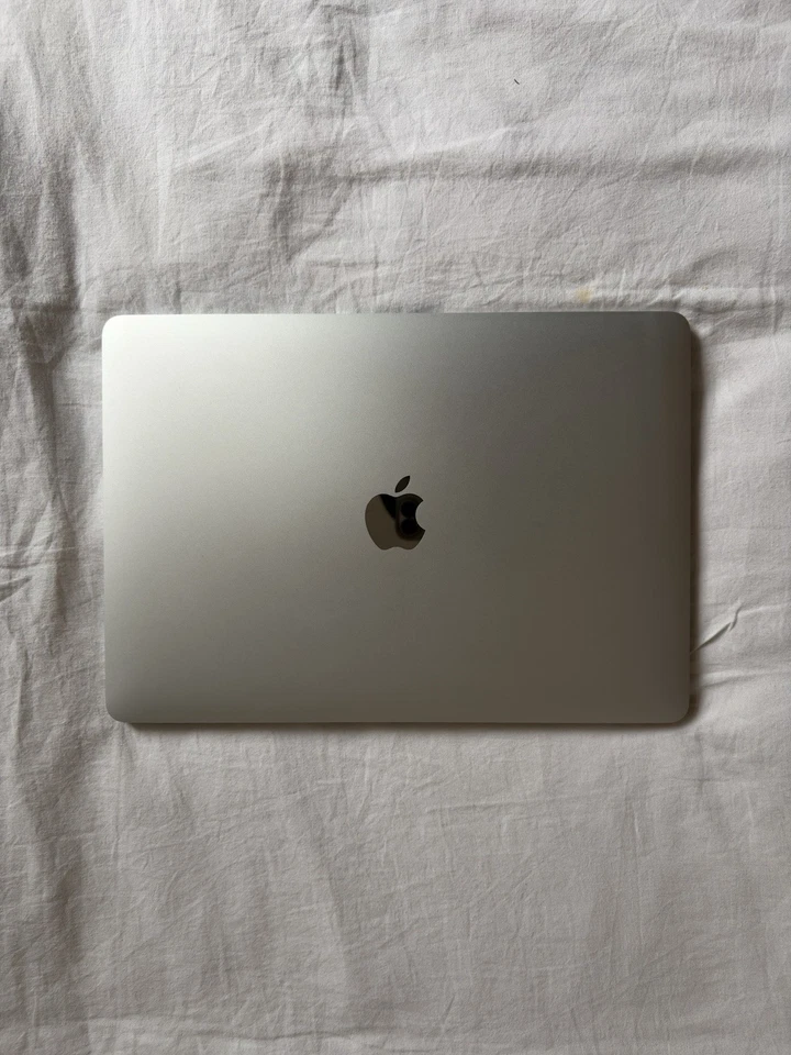 Apple Macbook Pro Late 2020 13“ M1 16gb RAM 1TB SSD