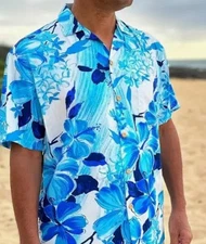 Paradise Found Hibiscus Water Color Men’s Hawaiian Aloha Shirt Size Medium 