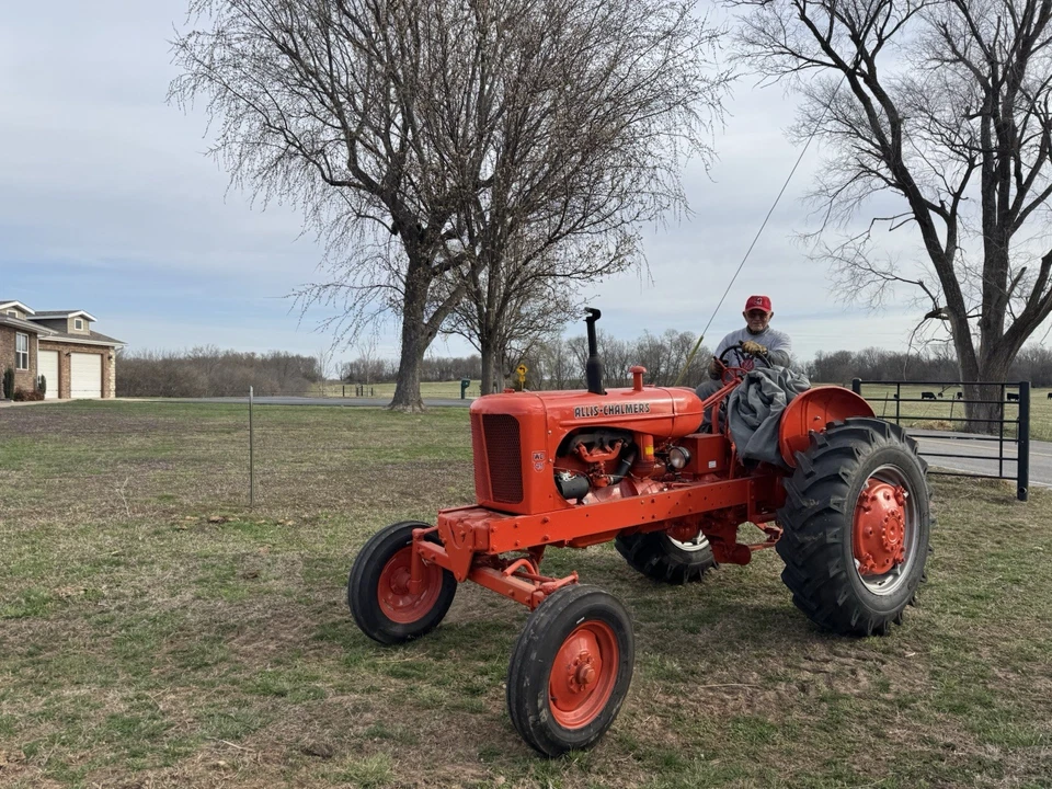 Allis Chalmers WD 45 WD45 AC Tractor 3-BOLT Wide frontend widefront w/ hubs only - Image 2 of 4