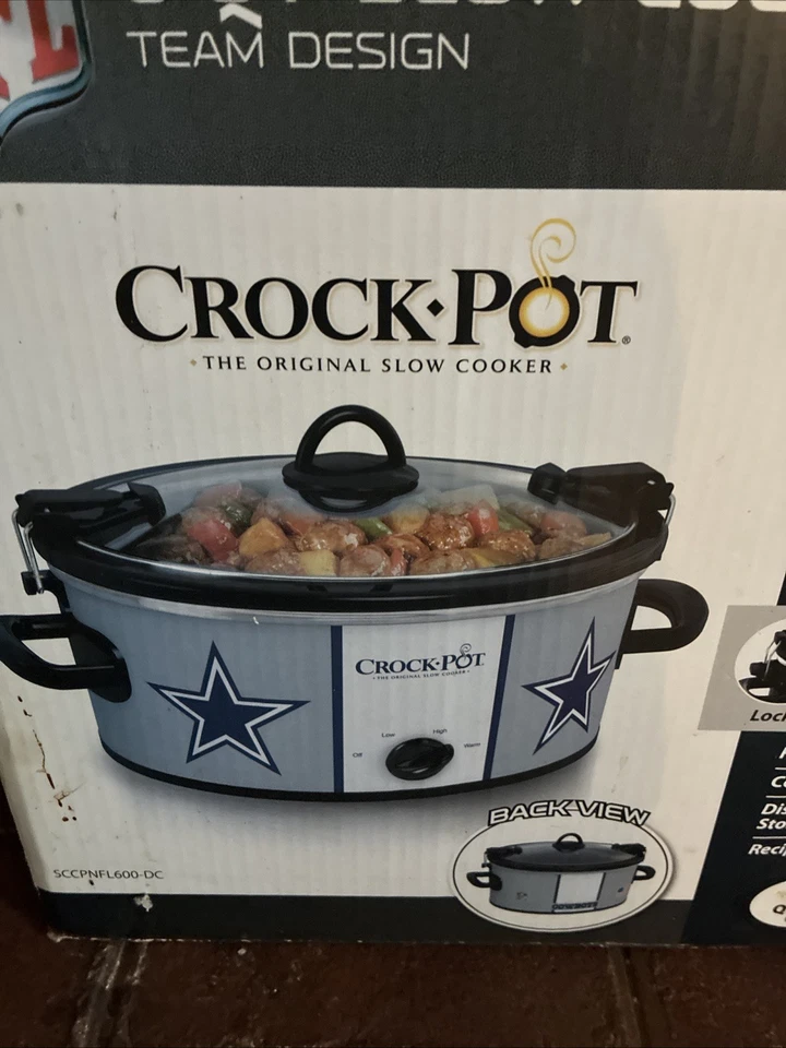 Crock-Pot Dallas Cowboys NFL 6 Quart Cook & Carry Oval Slow Cooker SCCPNFL600 - Image 2 of 4