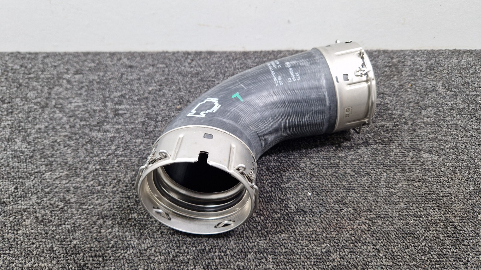 GENUINE BMW X3M X4M F97 F98 CHARGE AIR DUCT BOOST PIPE HOSE 8054843