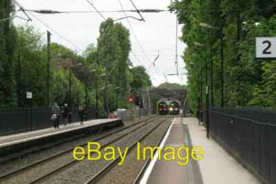 Foto 6x4 nördliches Ende von Wylde Green Station Sutton Coldfield Es gibt Lebensmittel c2011