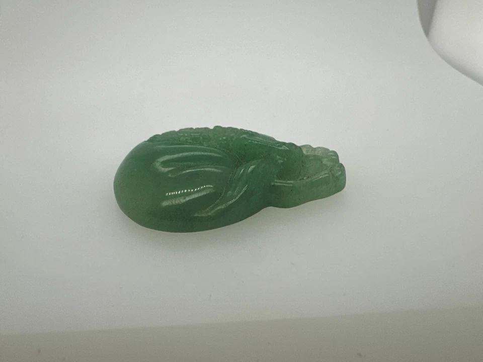 Piedra preciosa de jade natural tallado caballo 40,35 quilates Foto 3 de 4