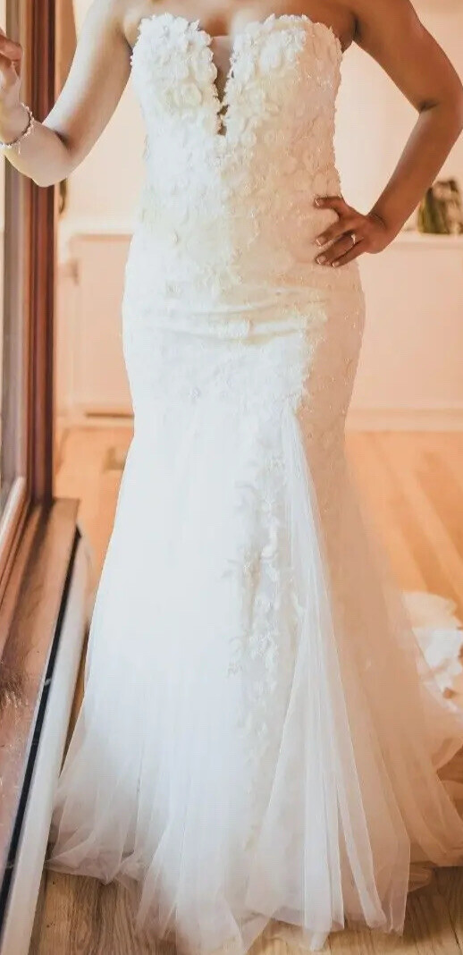 Pronovias Jameela Wedding Dress - Sweetheart Neckline Open Back - Sz 10 Pronovias Jameela Wedding Dress - Sweetheart Neckline Open Back - Sz 10