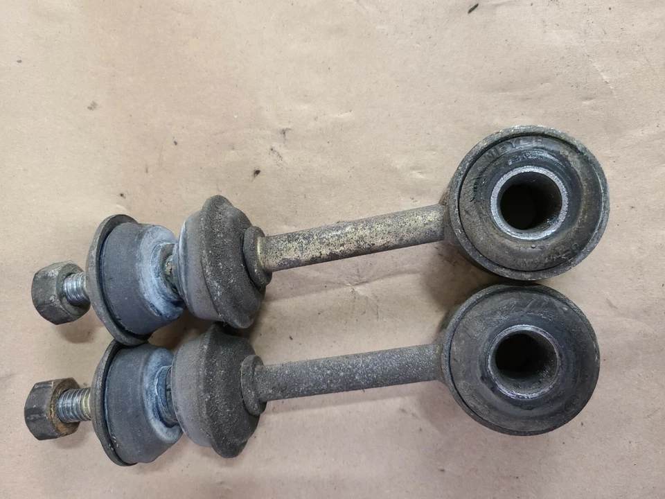 1986 - 1991 OEM Volvo 780 740 720 Front Sway Bar Bushing End Link - Image 4 of 4