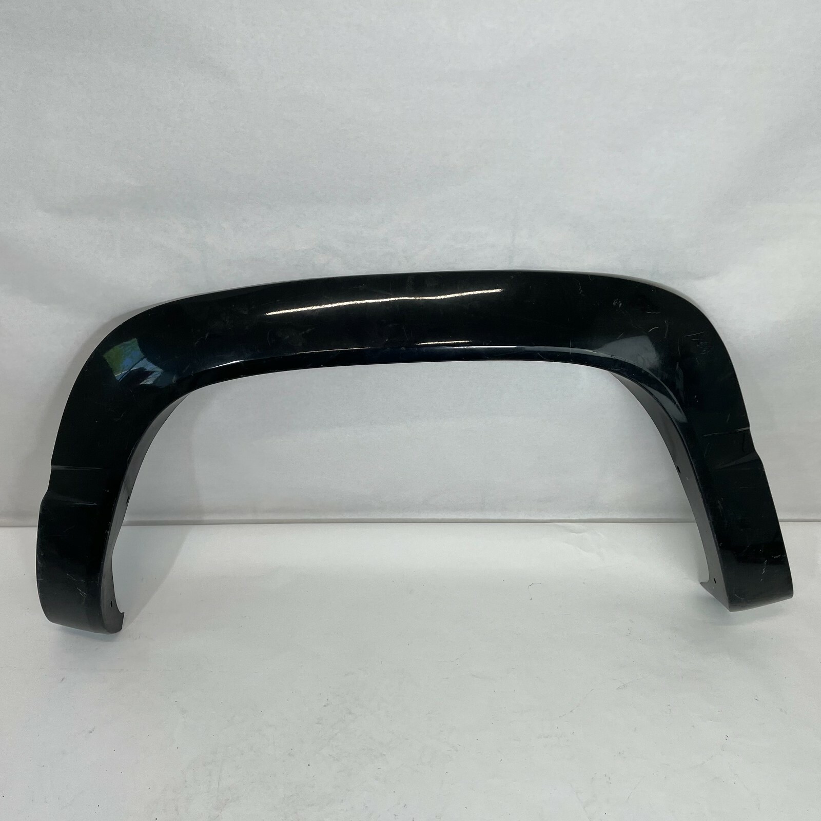 GM Front Rear Right Passenger Side Quarter Flare Molding 15723518 