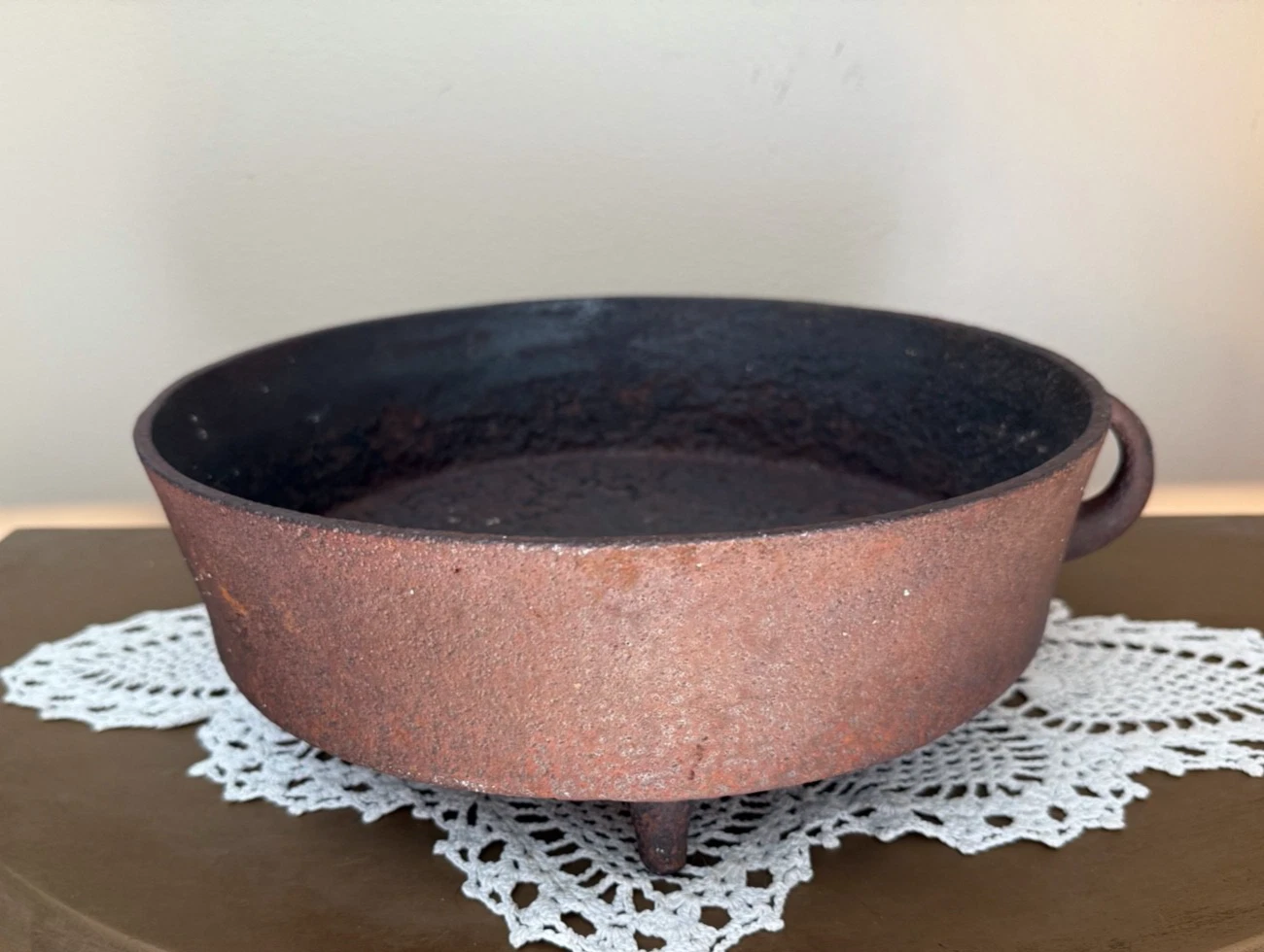 Antique Cast Iron Skillet 3 Legged Gate Marked Width: 11/5"x Height 4.5"