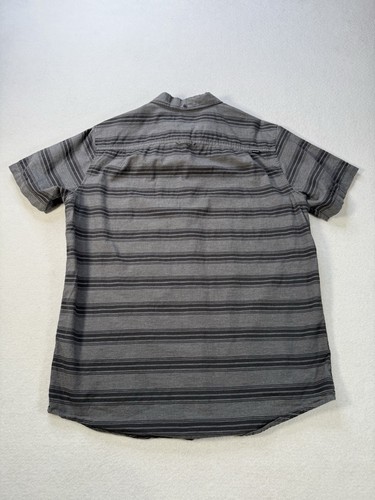 Hurley Mens gray and black button up short shirt size M - Picture 3 of 7