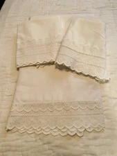 VTG 90's WAMSUTTA WHITE SUPER CALE W/ WIDE EYELET BORDER SHEET & PC'S SZ QUEEN