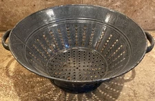 Vintage Enamelware Colander Gray 10 1/2'Top Dia 4 1/2"Tall 2 handles