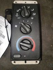 2001 DODGE RAM1500 AC & HEATER CONTROLS. PART NUMBER 55056702AD