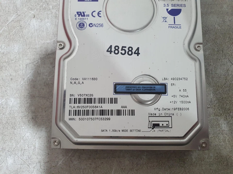 Maxtor 6V250F0 Hard Disk Drive DiamondMax 10 250GB SATA 3.5'' For Desktop, PC - Image 3 of 4