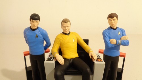 Star Trek Classic TOS Hallmark To Boldly Go Tabletop Ornament 2016 - Picture 2 of 12