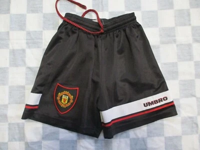 Short MANCHESTER UNITED UMBRO noir vintage années 90 collection kids 8 ans - Photo 1/2