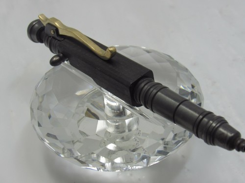 DURABLE HIGH QUALITY HEAVY 82G BRASS RETRO BOLT ACTION TACTICAL BP PEN IN BLACK - Afbeelding 2 van 4