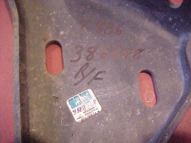 NOS OEM GM 1965 65 Olds 98 88 STARFIRE JETSTAR R/F Front Bumper Bracket ARM USA - Изображение 3 из 4