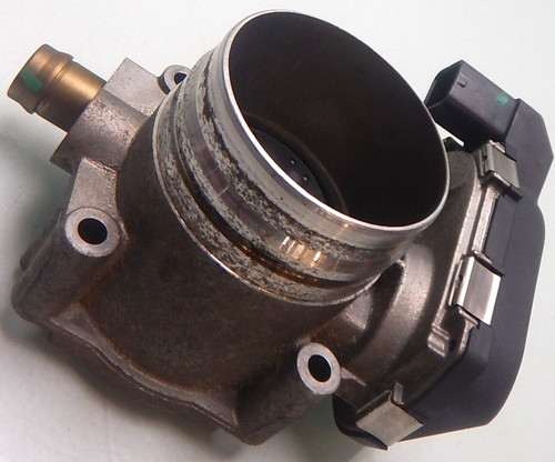 BMW 520i 184PS / F10 / DROSSELKLAPPE / 7588625 (CM8)