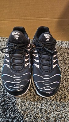 Nike Air Max Plus Have a Nike Day Black Aurora Purple size 7Y BQ7224-001 Size 7