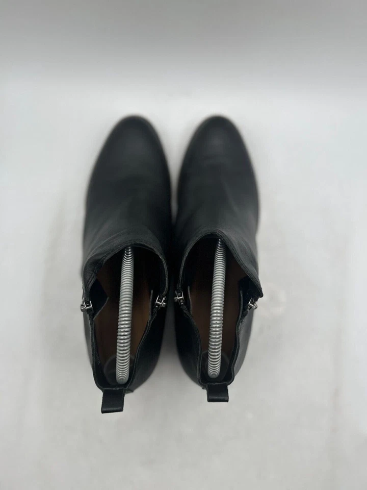Lucky Brand Basel Women's Sz 9.8 Black Leather Pull On Side Zip Block Heel Boot - Image 4 of 4