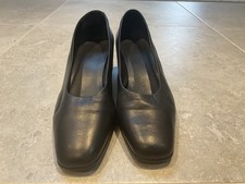 Marks & Spencer Footglove  Court Shoes Navy Leather Size 7.5