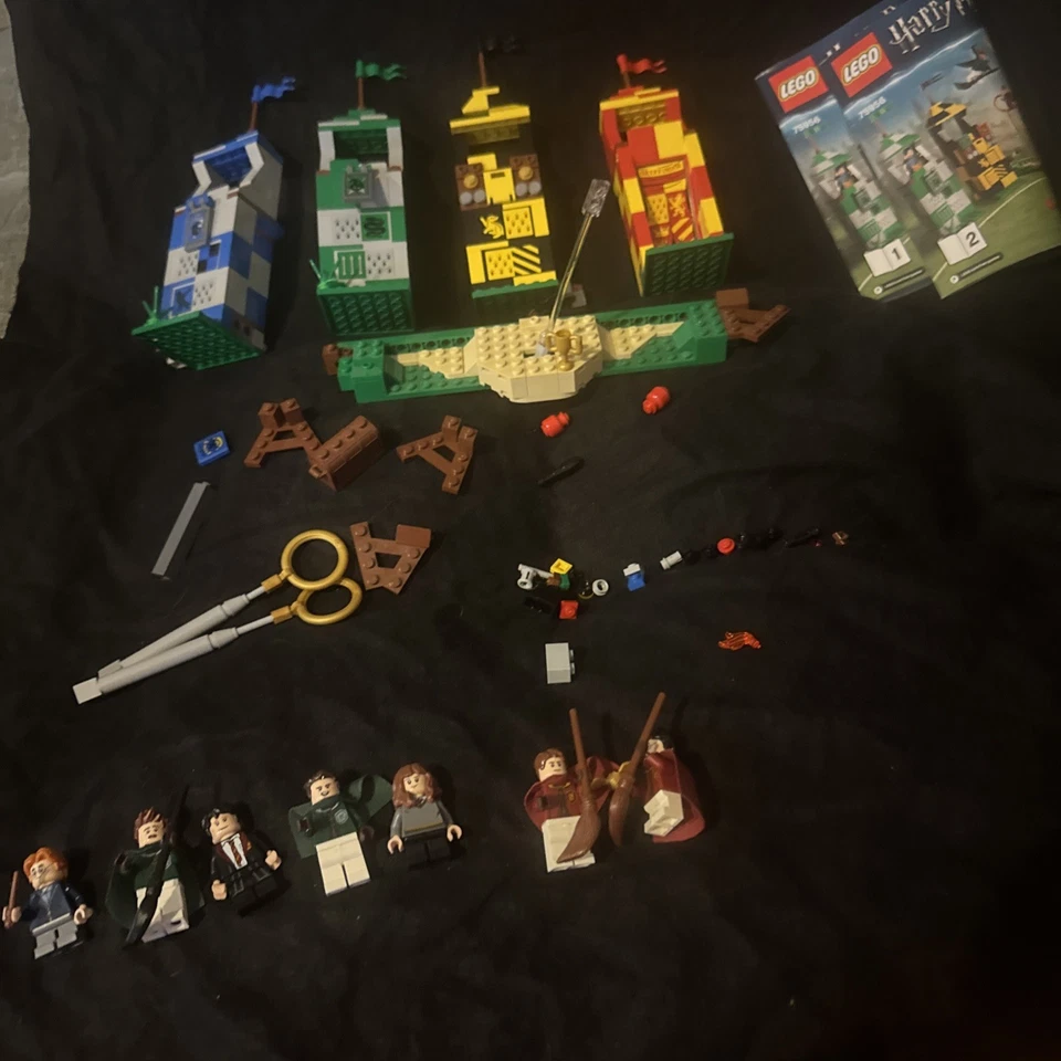 LEGO Harry Potter: Quidditch Match (75956) - Image 2 of 4