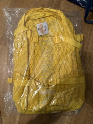 Surpreme Backpack  FW 18 Yellow