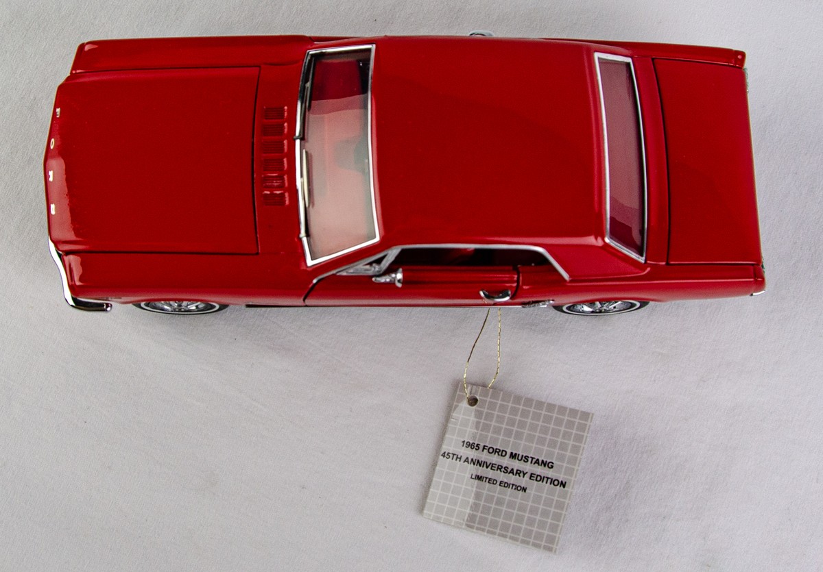 Franklin Mint　1/48　塗装済み完成品　マスタング Franklin Mint 1/48 塗装済み完成品 マスタング - メルカリ