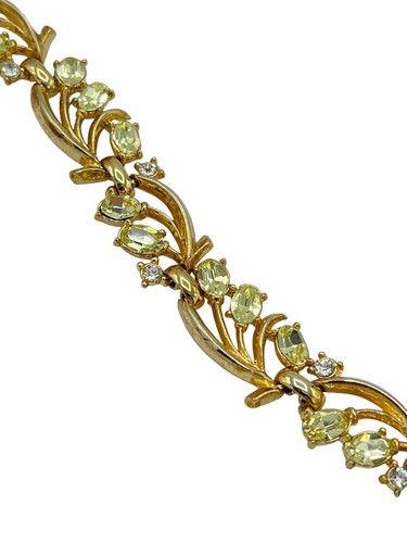 Conjunto de joyería pulsera y pendientes corona Trifari Demi Parure citrino estrás - Imagen 3 de 6