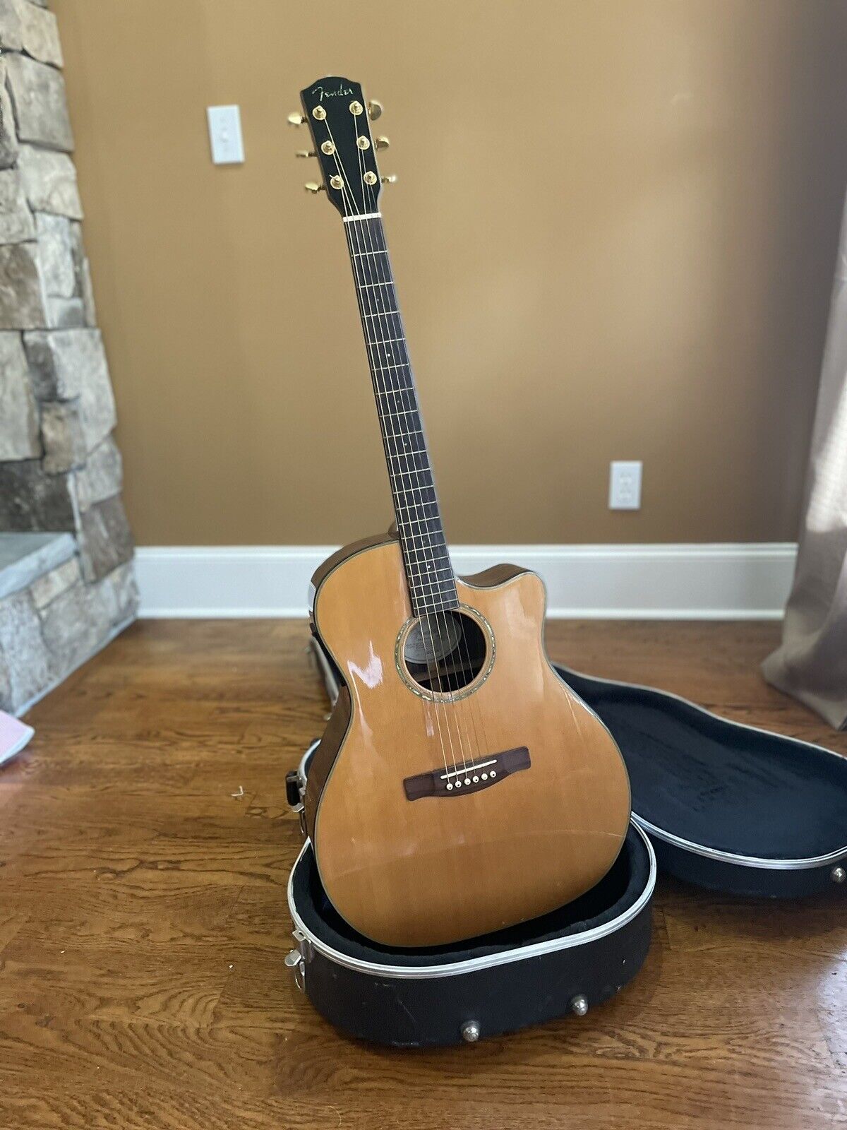 Fender GA-45SCE NAT Grand Auditorium Acoustic Electric Guitar w/ Case