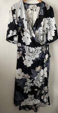 Japna Dress Size S 10 Floral Short Sleeve Wrap Midi Length Formal Party Modern
