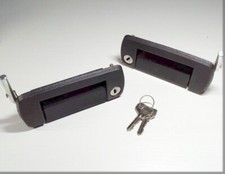 FIAT 126 / CAMPAGNOLA -  2 Poignèe de porte exterieur