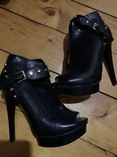 Sexy 5” High Heel Michael Kors  Style Peep Hole Ankle Boot Size 7M