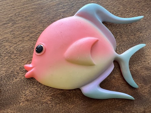 Set 4 Vintage Neon Resin Fish Wall Hangings Decor Fun Kitchy Retro Fluorescent - Picture 2 of 10