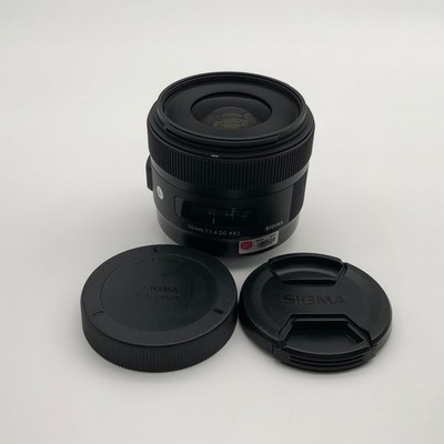 Sigma 30mm f/1.4 DC HSM Art Lens with Hood for Canon EF-S Mount Excellent