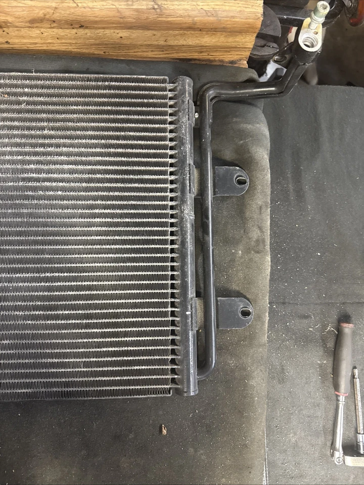 A/C AC Condenser for 2000 2001 2002 2003 2004 Audi TT Quattro 1.8L 3.2L - Image 3 of 4