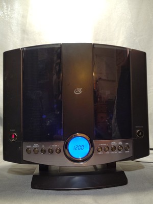 GPX HM3817DT Vertical CD Player AM/FM Radio, No Remote (Tested