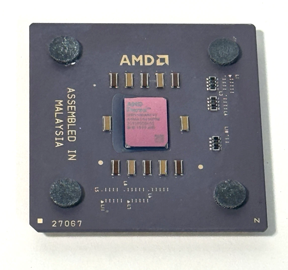 AMD Duron 650 650 MHz/64KB/200MHz D650AUT1B Base/Socket A 462 CPU Processor
