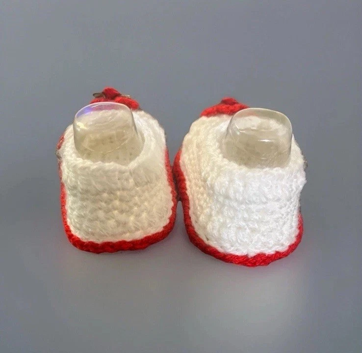 Botines de ganchillo hechos a mano para bebé niña con flores pantuflas NB 0-3 meses blanco/rojo Foto 4 de 4