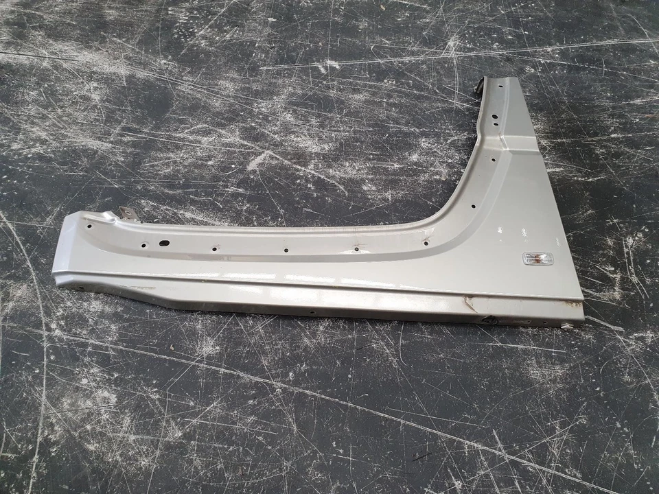 JEEP CHEROKEE KK RIGHT GUARD 02/08-10/12  - image 4 of 4
