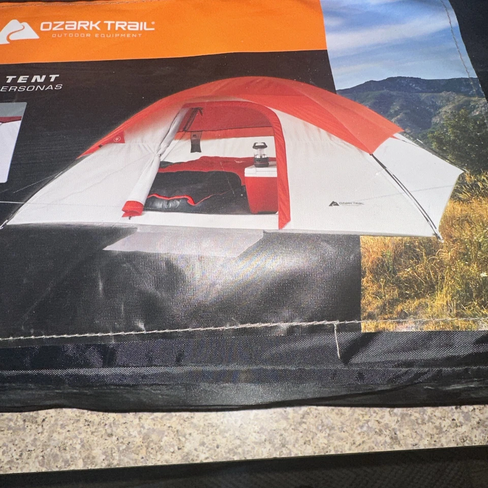New Ozark Trail 4 Person Dome Tent Camping Outdoor Family Outings Picnic Hiking  - Image 2 of 4