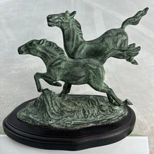 Toyo Wild Running Stallion Horses Statues Cast Bronze