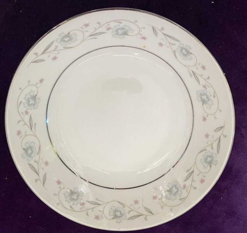 English Garden Fine China 1221 Japan Platinum Edged Soup Bowl Vintage 1970’s